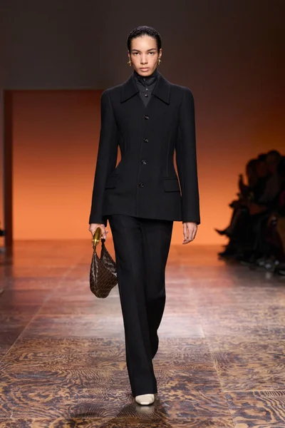 Look 66